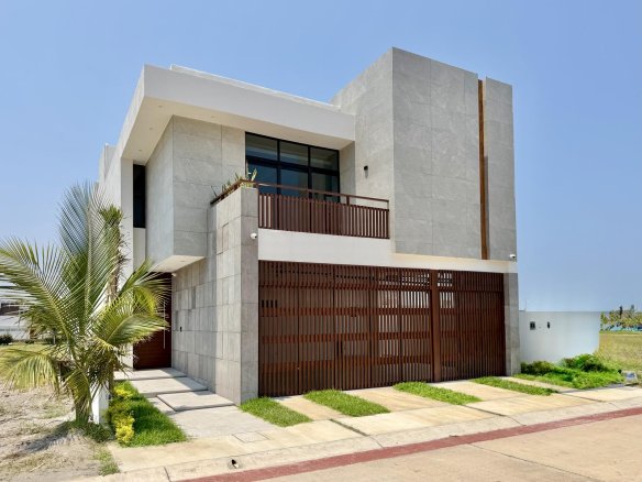 Casa Nueva en Venta Las Olas Residencial Riviera Veracruzana
