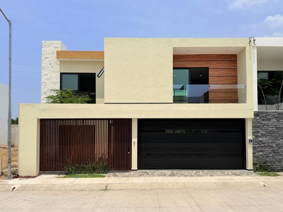 Casa Nueva en Venta Residencial Las Palmas