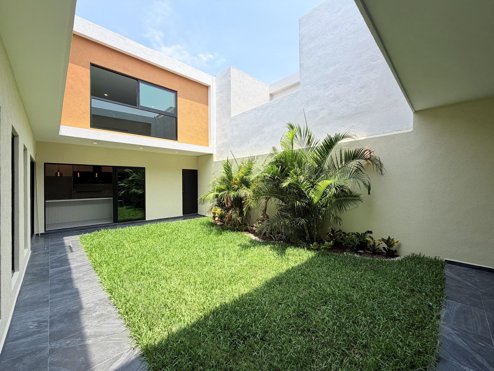 Casa Nueva en Venta Residencial Las Palmas