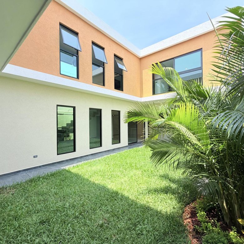 Casa Nueva en Venta Residencial Las Palmas