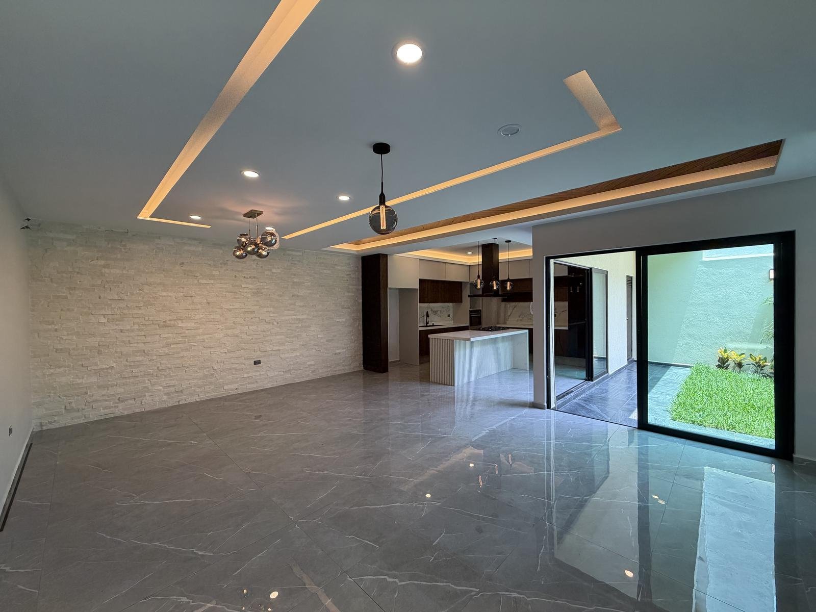 Casa Nueva en Venta Residencial Las Palmas