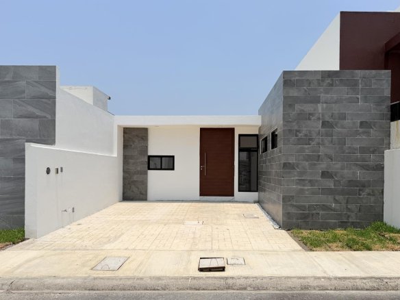 Casa Nueva en Venta Lomas de La Rioja Riviera Veracruzana