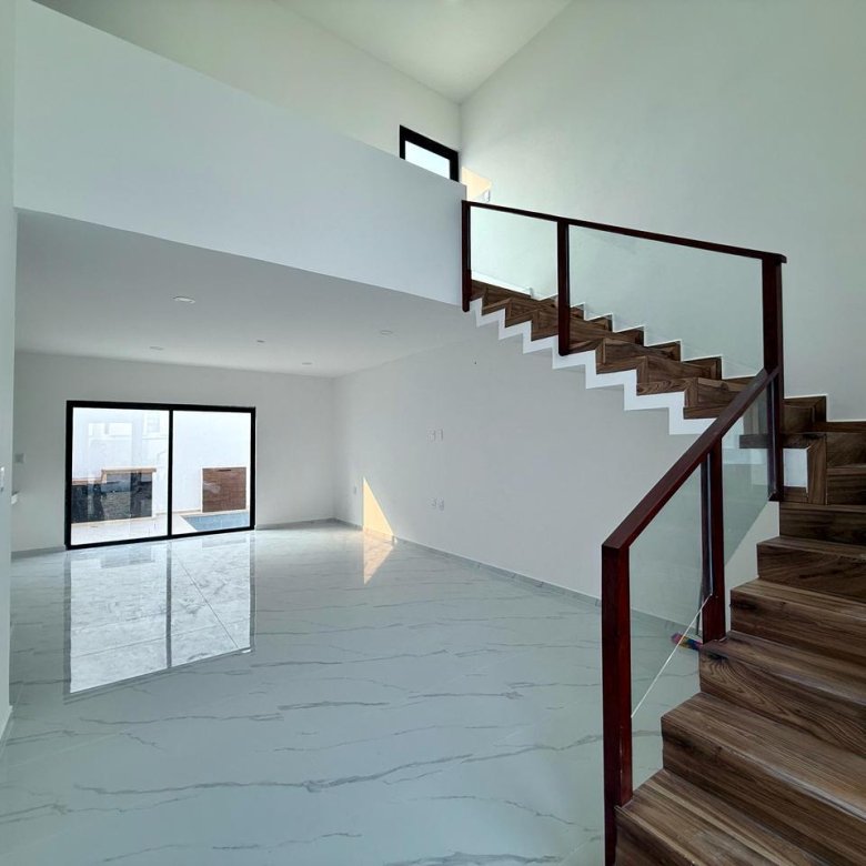 Casa Nueva en Venta Punto Lomas