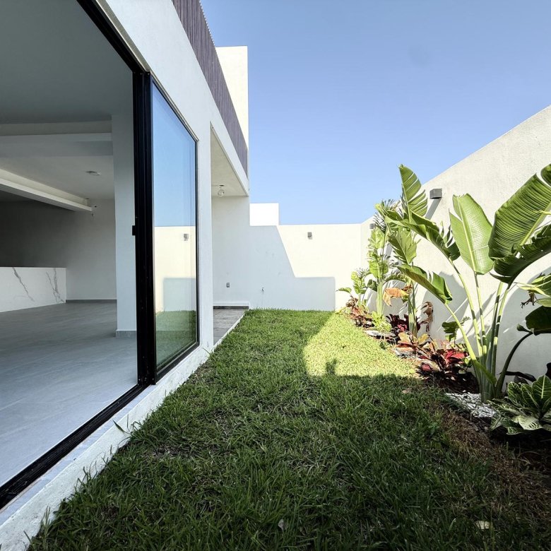 Casa Nueva en Venta Punto Lomas