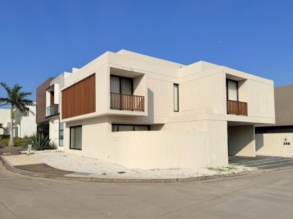 Casa en Venta Punta Tiburon