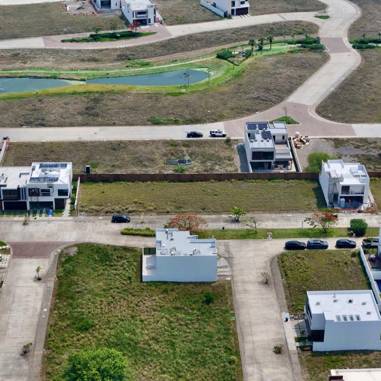 Terreno en Venta Punta Tiburon