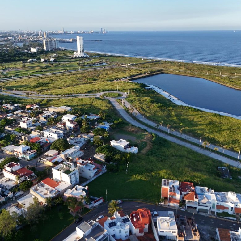 Casa Nueva en Venta Playas del Conchal