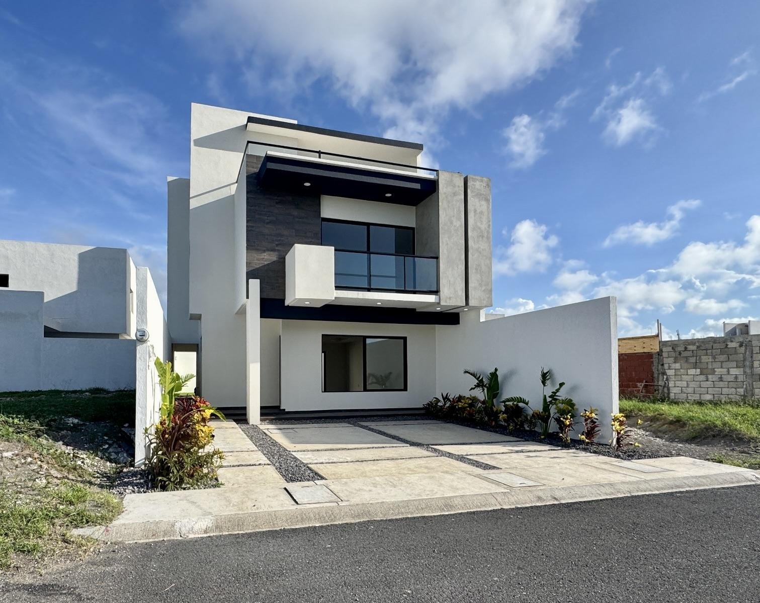 Casa Nueva en Venta Lomas de La Rioja