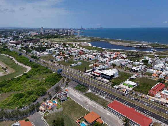 Plaza Comercial en Venta La Vista