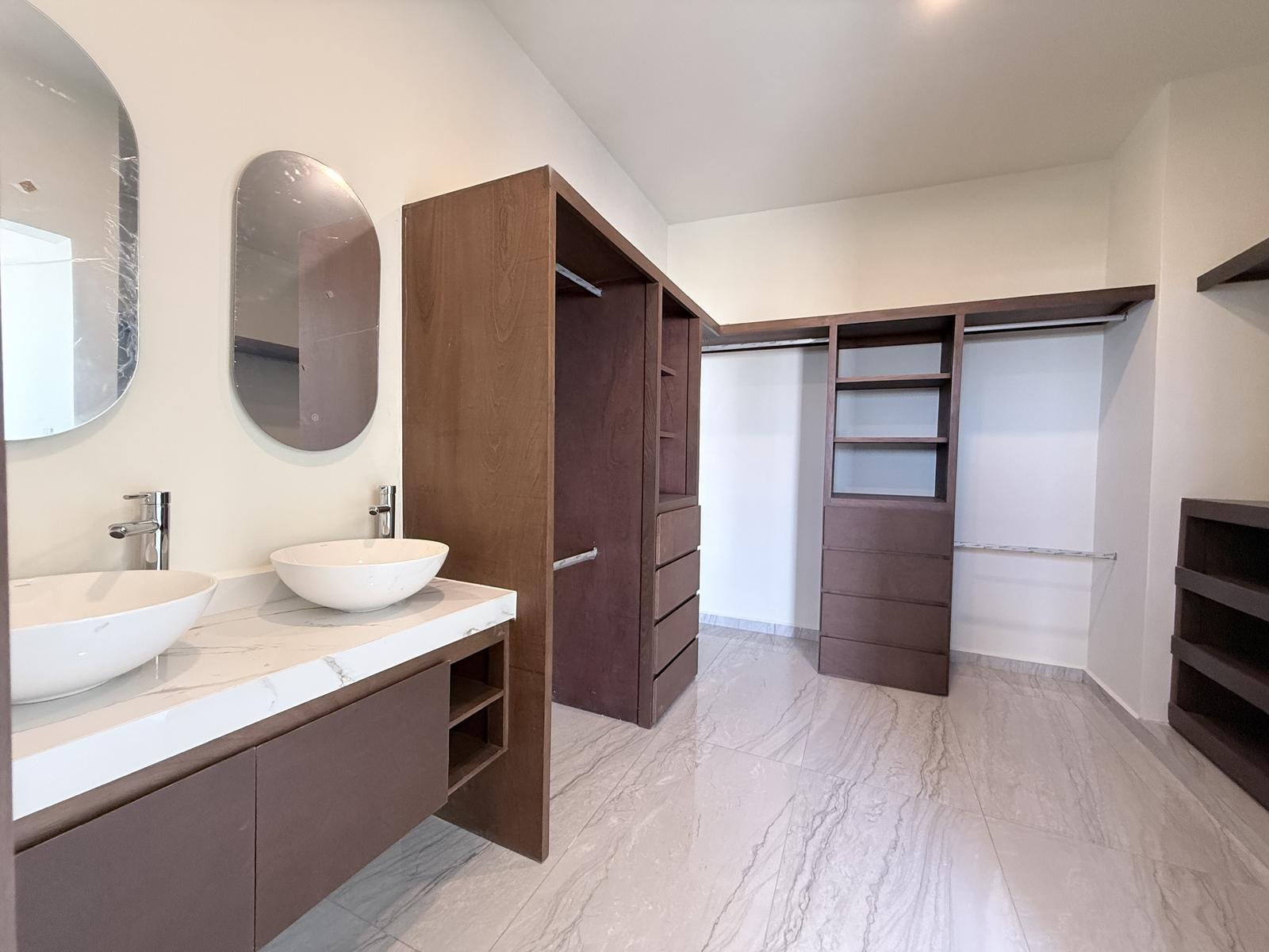 Casa Nueva en Venta Punto Lomas