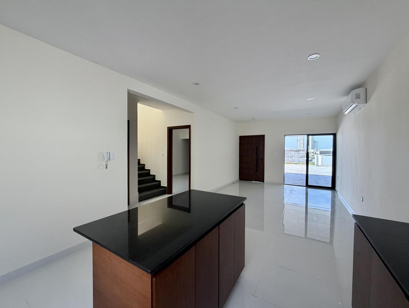 Casa Nueva en Venta Punto Lomas