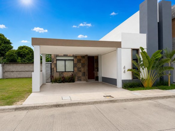 Casa en Fraccionamiento Lomas del Dorado