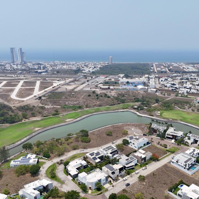 Casa Nueva en Venta Punta Tiburon