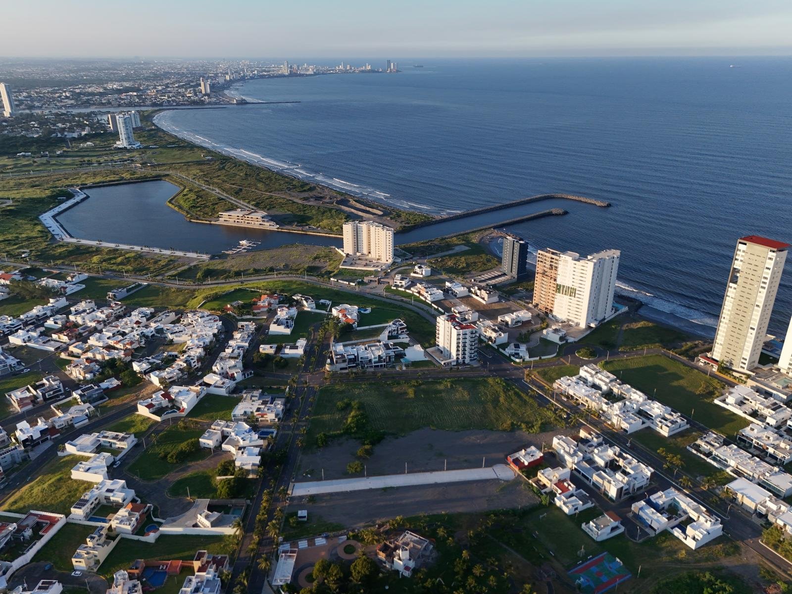 Casa Nueva en Venta Playas del Conchal