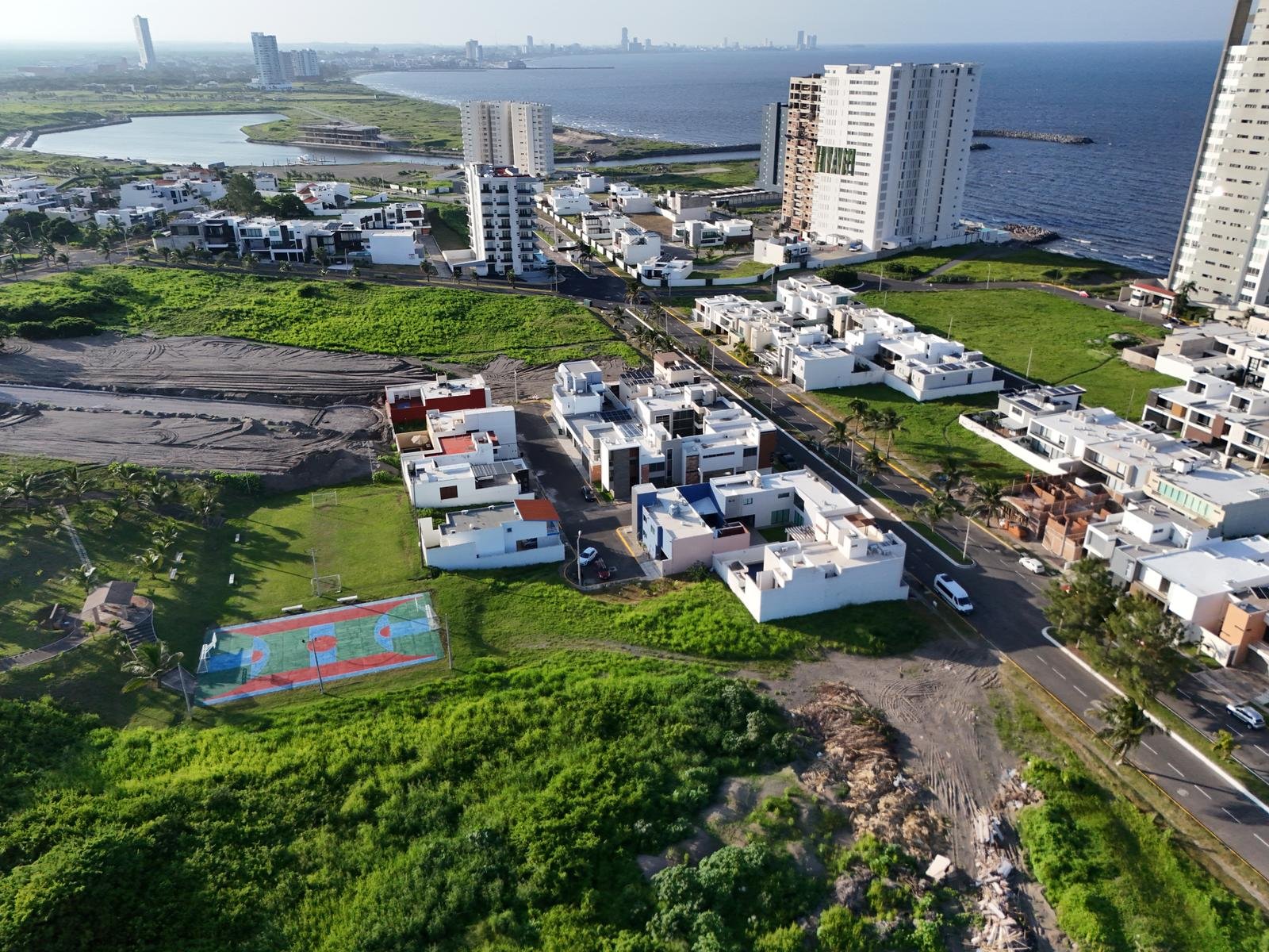 Casa Nueva en Venta Playas del Conchal