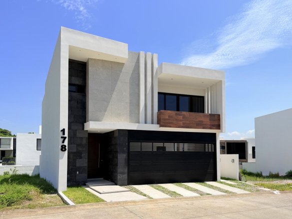 Casa Nueva en Venta Riviera Veracruzana Punta Tiburon