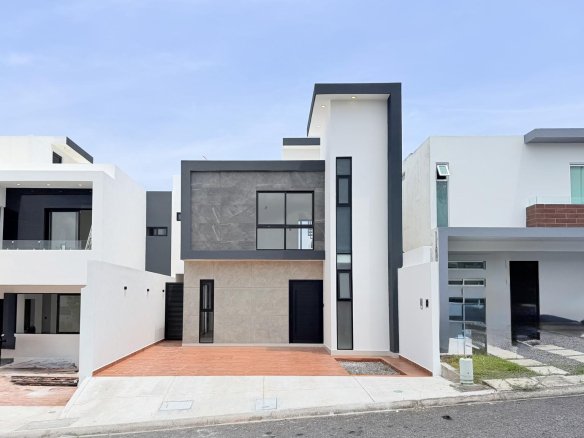 Casa Nueva en Venta Lomas de La Rioja