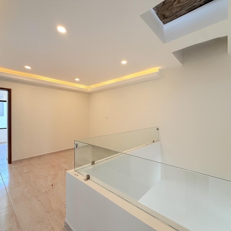 Casa Nueva en Venta Punto Lomas