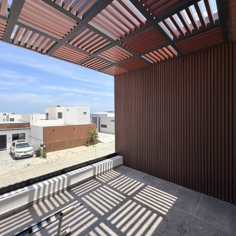Casa Nueva en Venta Punto Lomas