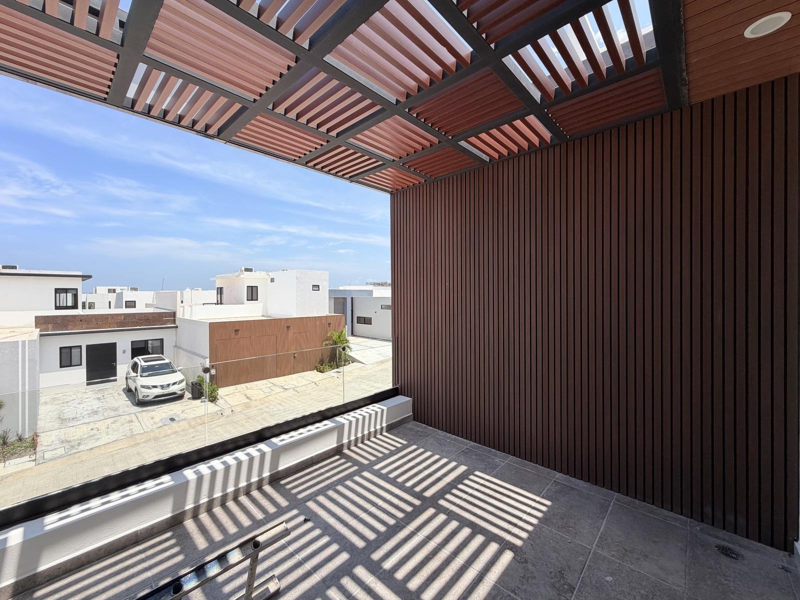 Casa Nueva en Venta Punto Lomas