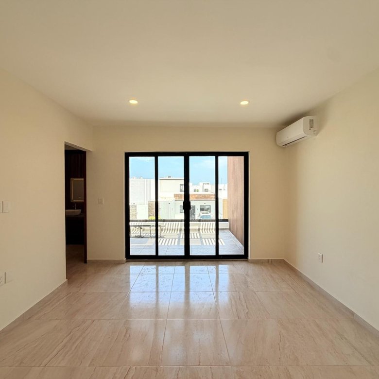 Casa Nueva en Venta Punto Lomas