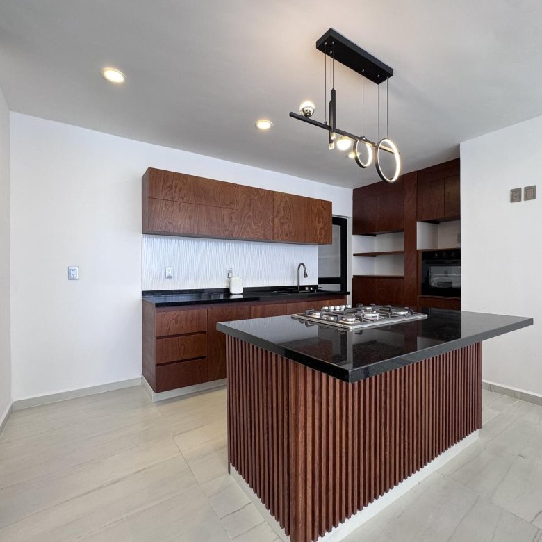 Casa Nueva en Venta Lomas del Dorado