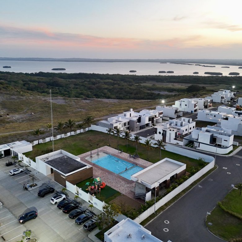 Casa Nueva en Venta Lomas de La Rioja