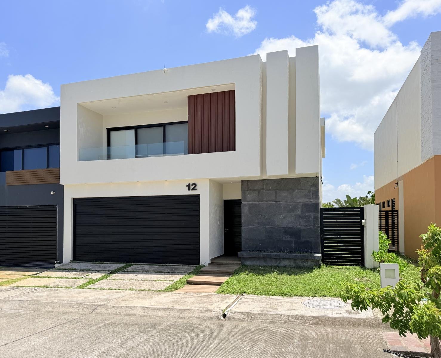 Casa Nueva en Venta Punta Tiburon
