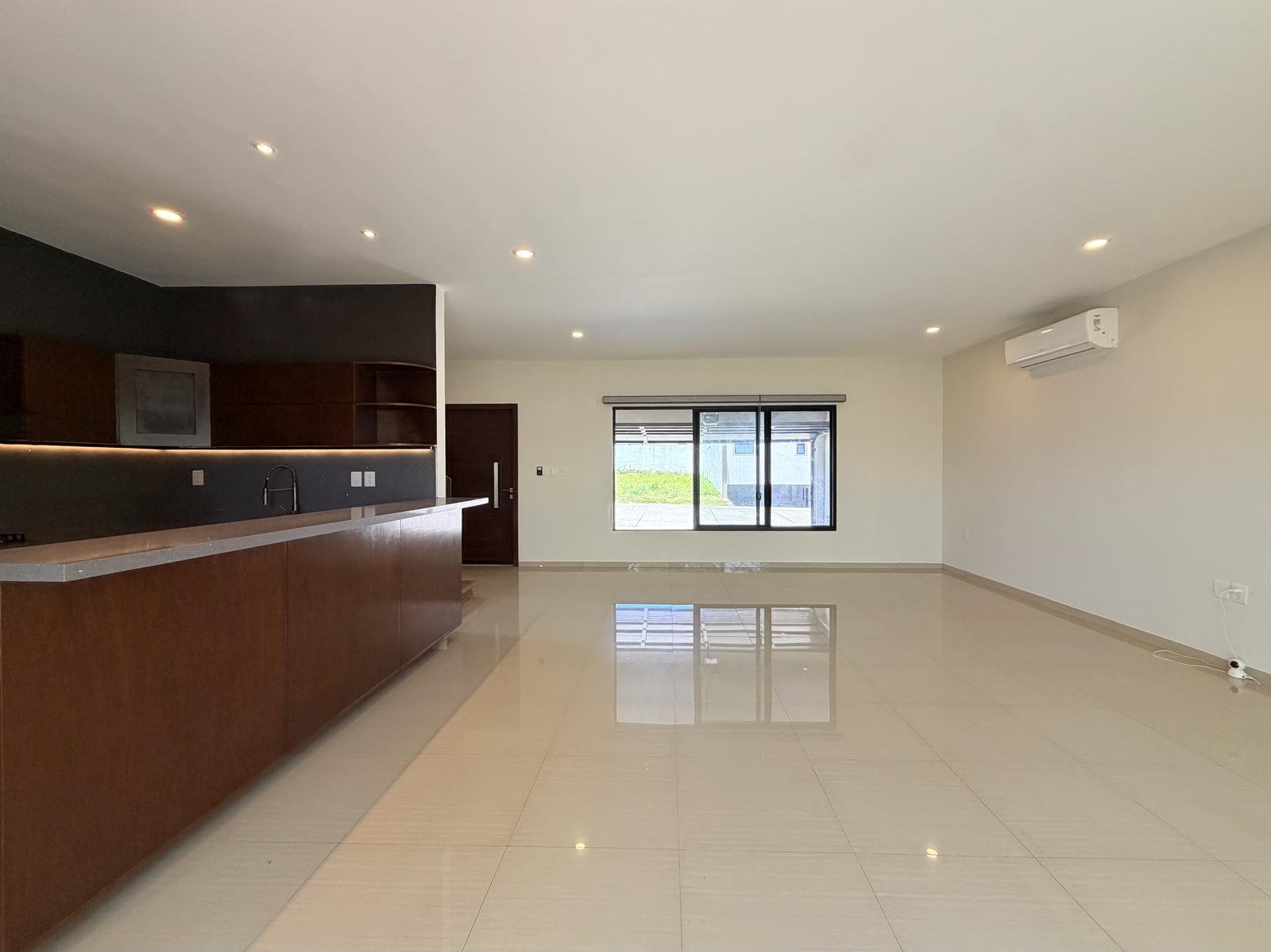 Casa Nueva en Venta Punta Tiburon