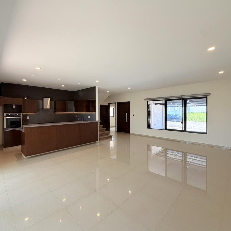 Casa Nueva en Venta Punta Tiburon