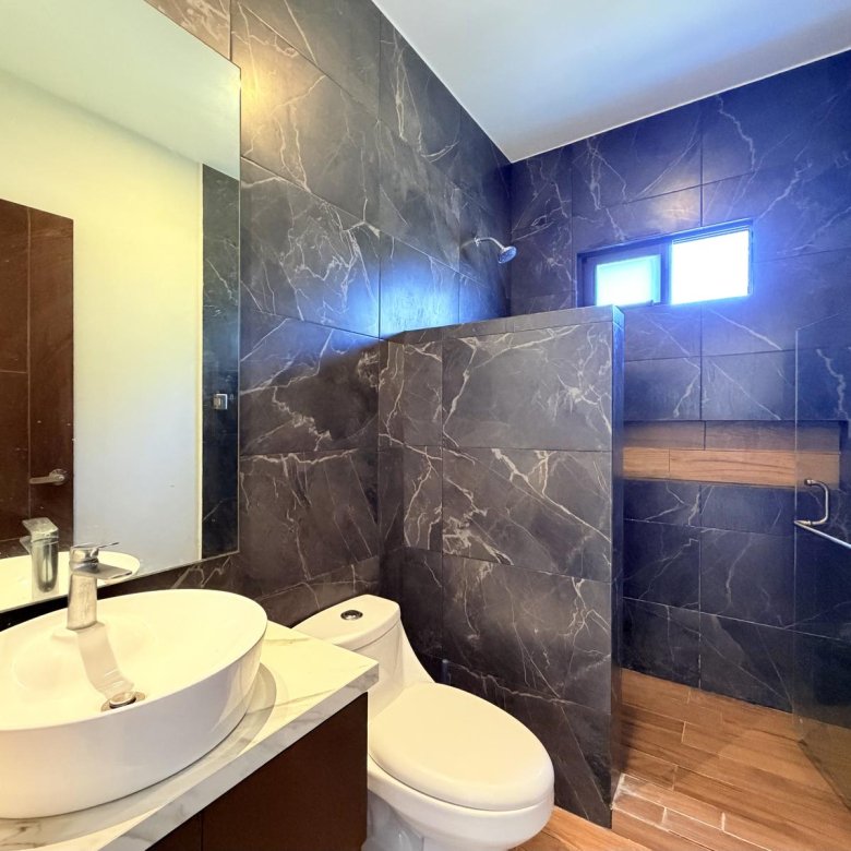 Casa Nueva en Venta Punta Tiburon