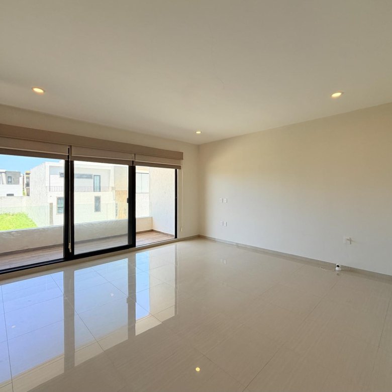 Casa Nueva en Venta Punta Tiburon