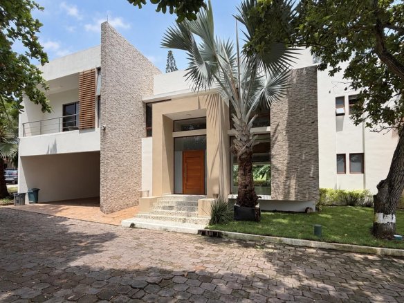 Casa en Venta Club de Golf Villa Rica