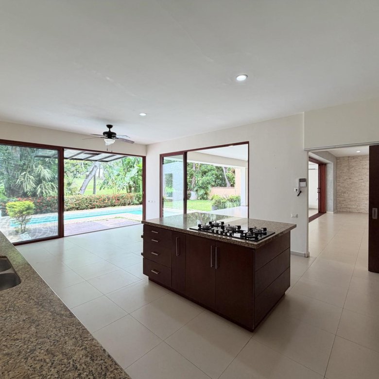 Casa en Venta Club de Golf Villa Rica
