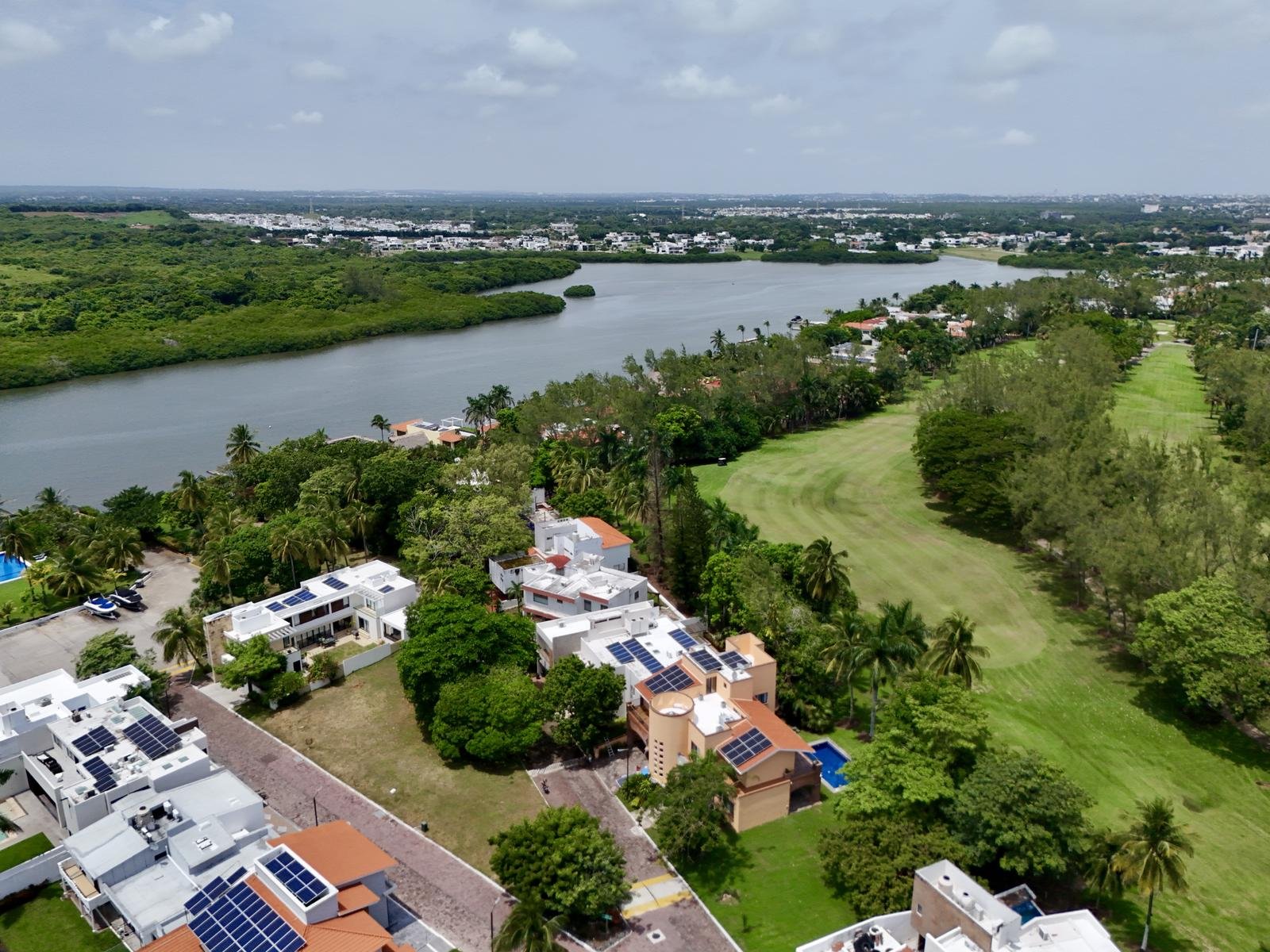Casa en Venta Club de Golf Villa Rica