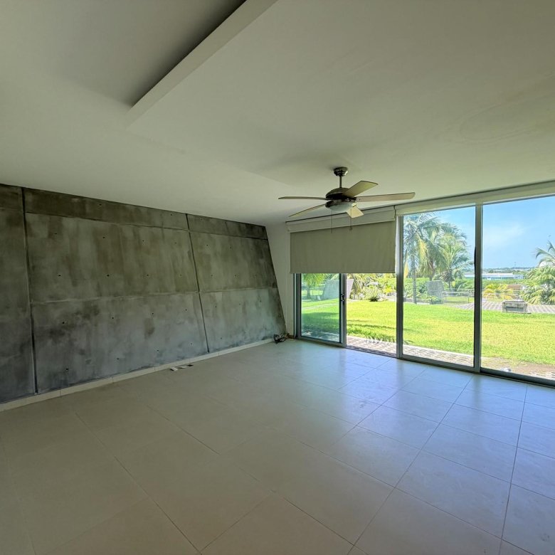 Casa en Venta Condominio Rambla Paraiso del Estero con embarcadero