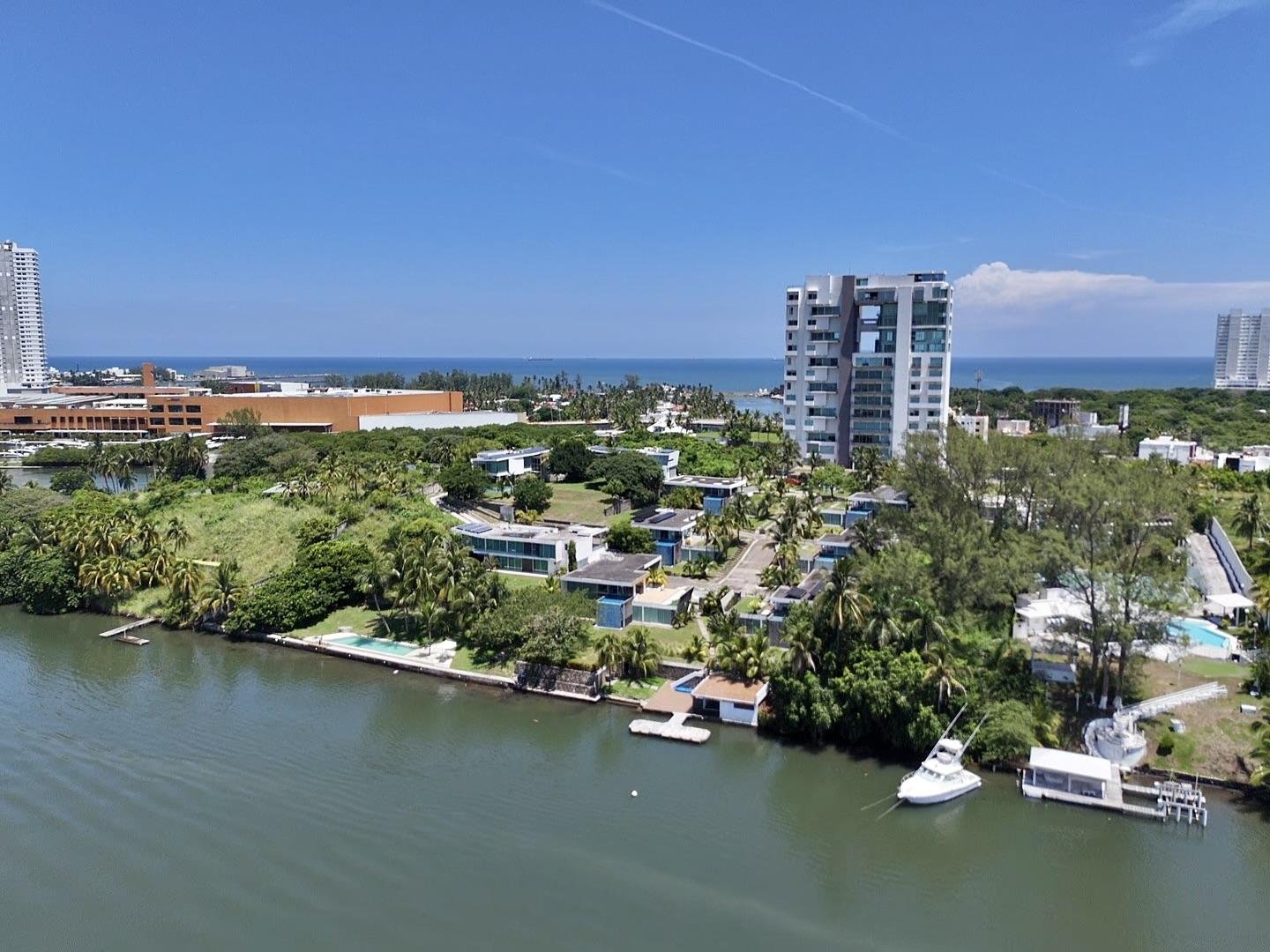 Casa en Venta Condominio Rambla Paraiso del Estero con embarcadero