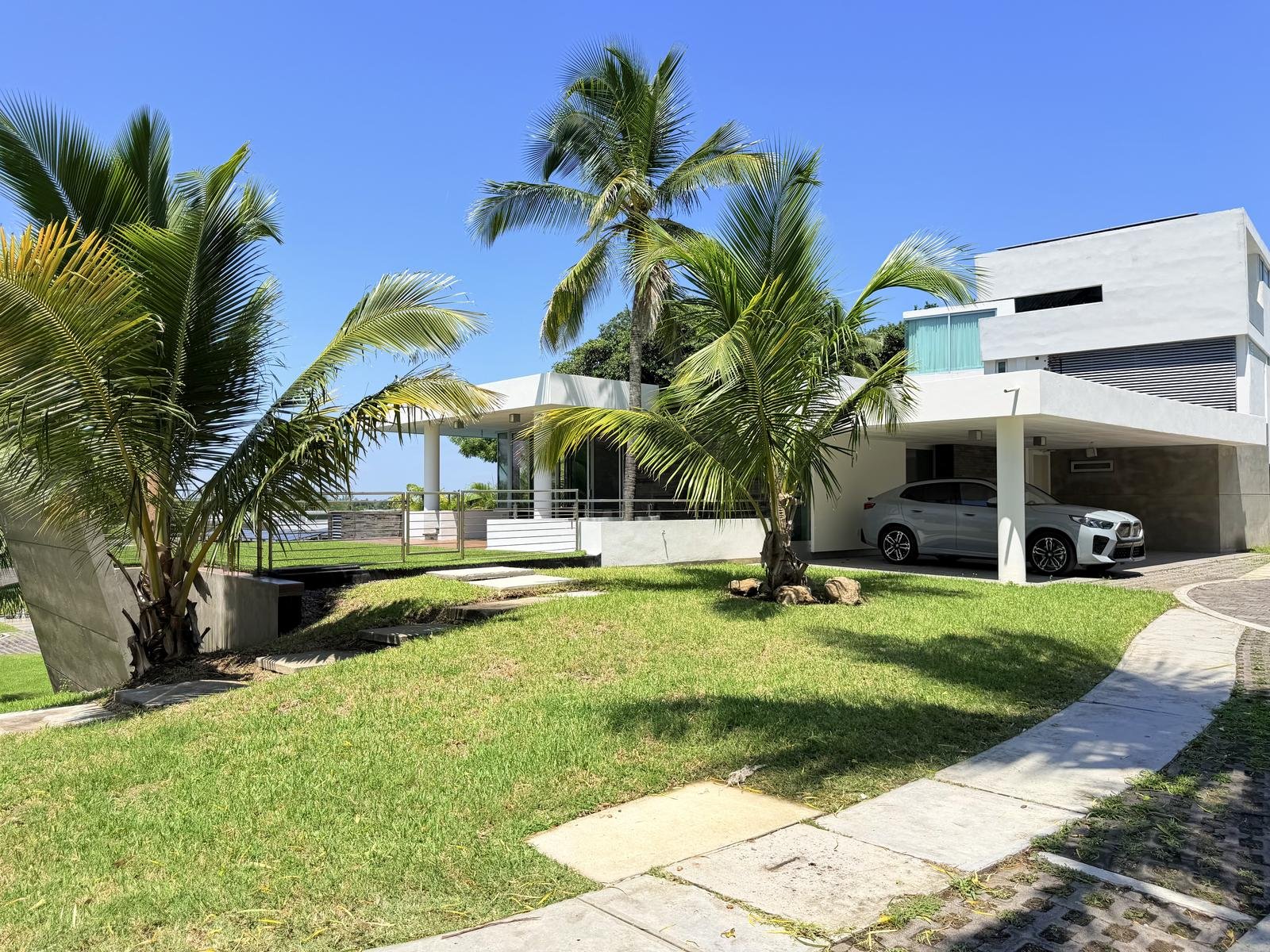 Casa en Venta Condominio Rambla Paraiso del Estero con embarcadero