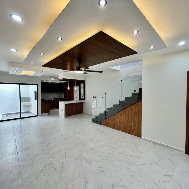 Casa Nueva en Venta Esquina Boca del Río