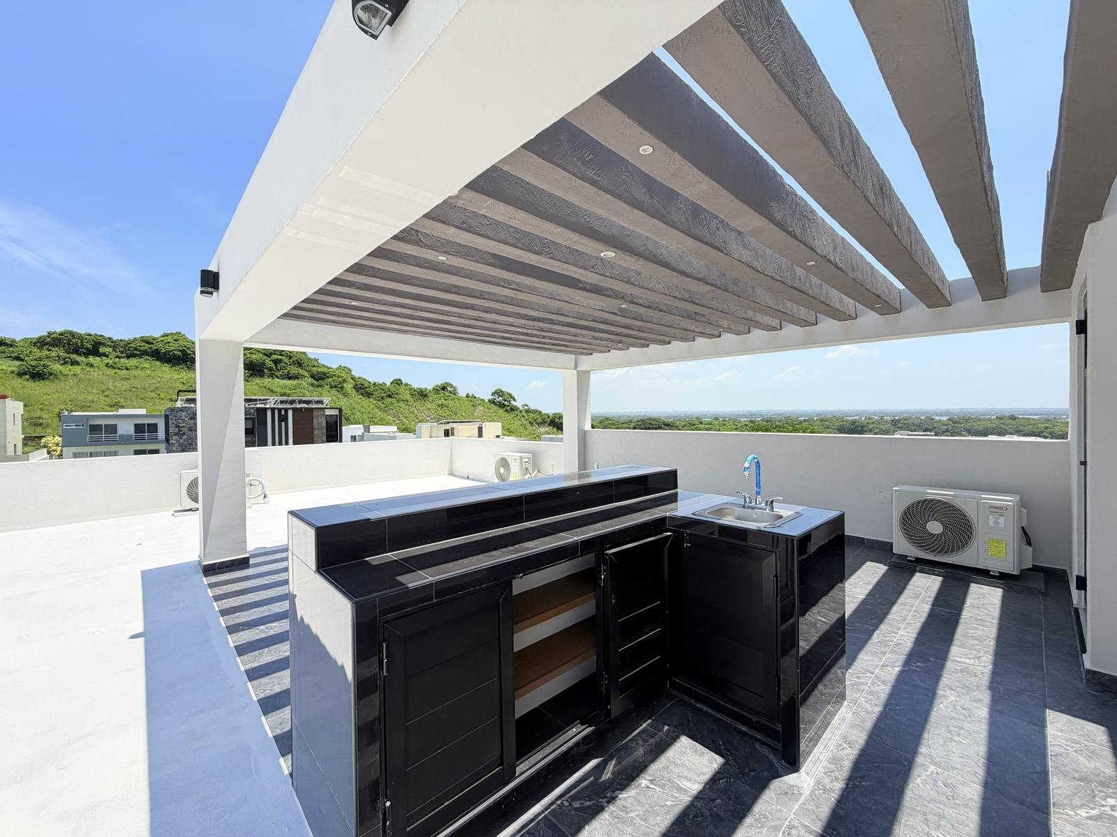 Casa Nueva en Venta Punta Tiburon