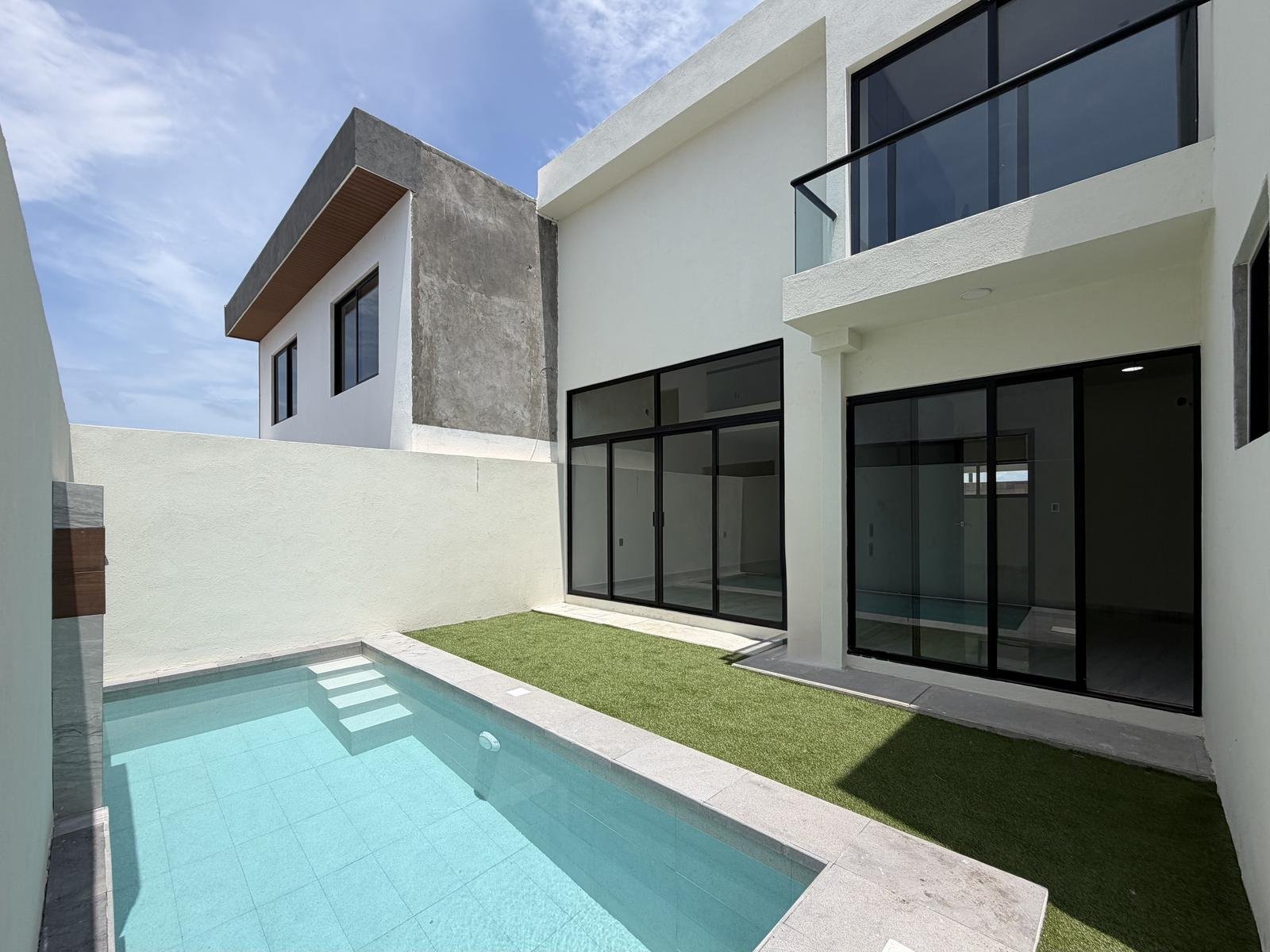 Casa Nueva en Venta Punto Lomas