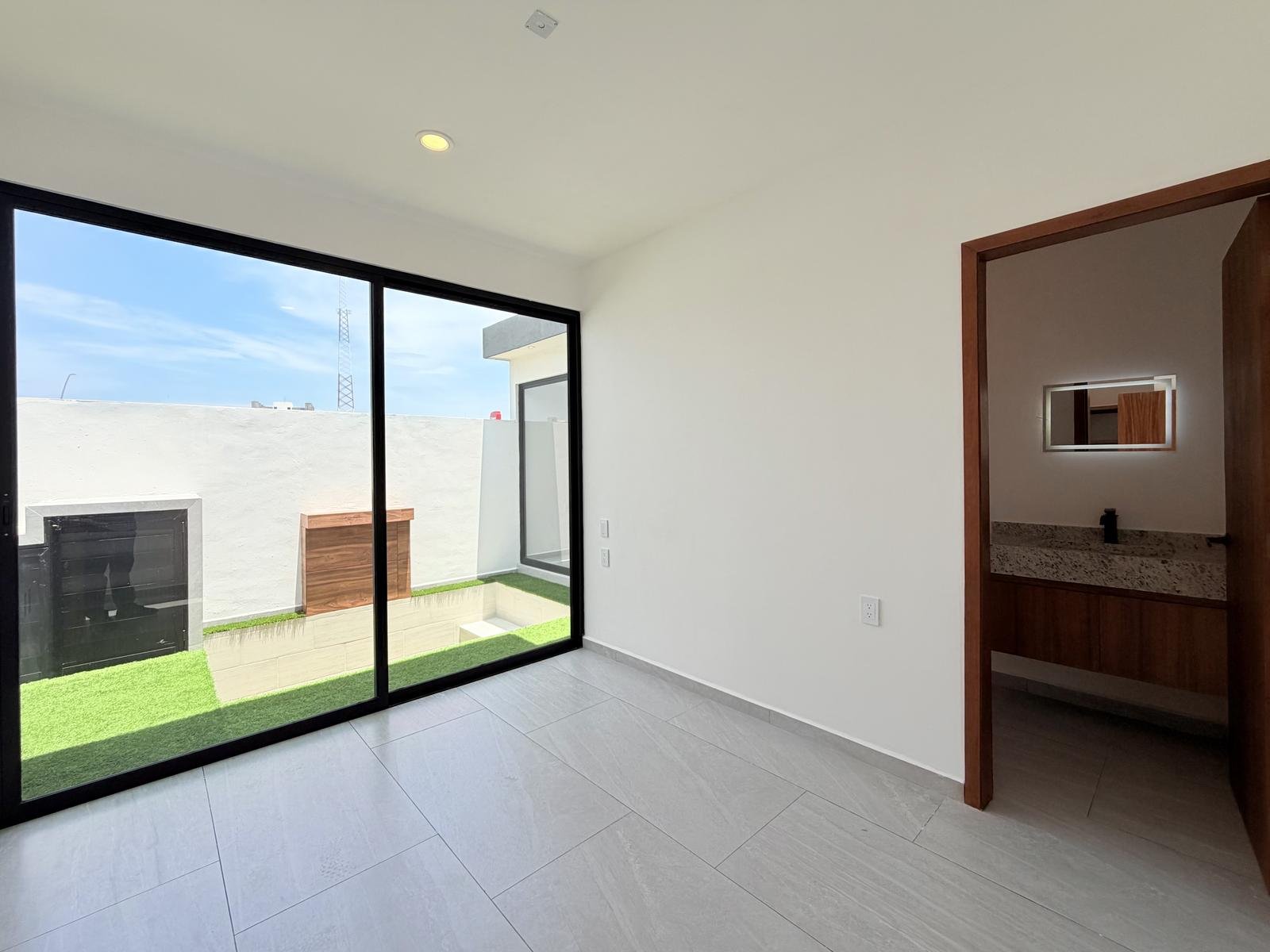 Casa Nueva en Venta Punto Lomas