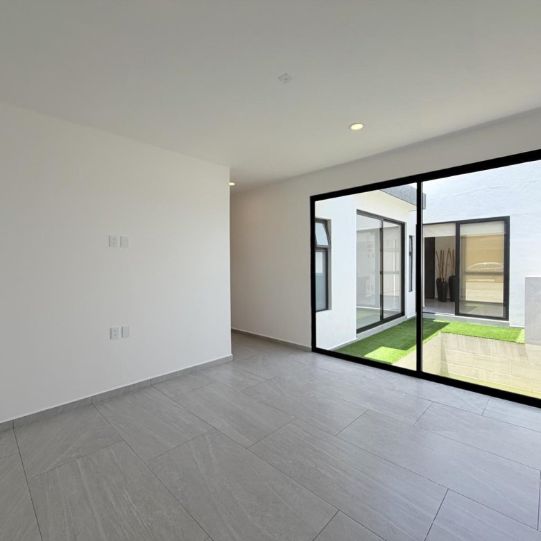 Casa Nueva en Venta Punto Lomas