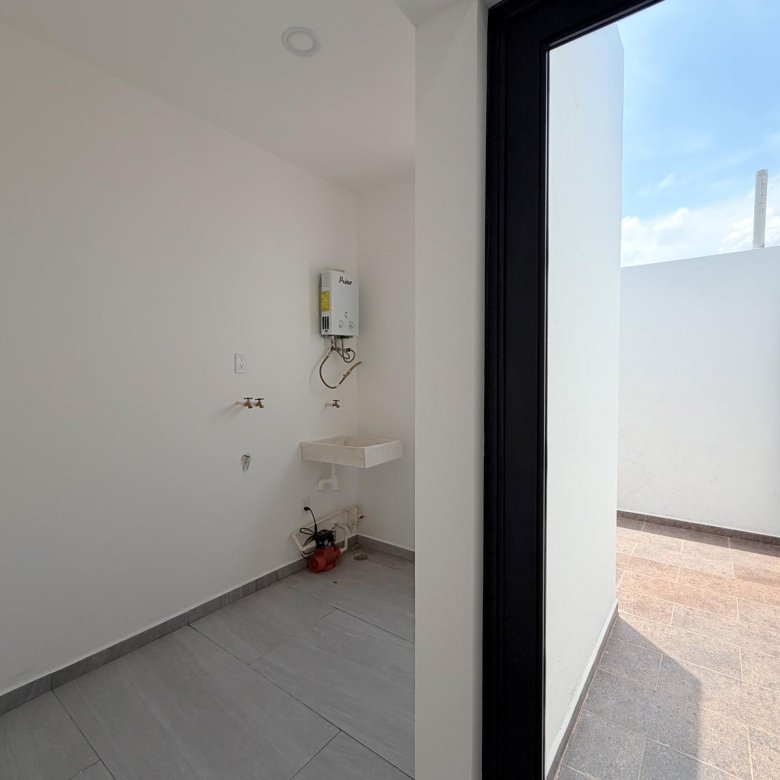 Casa Nueva en Venta Punto Lomas