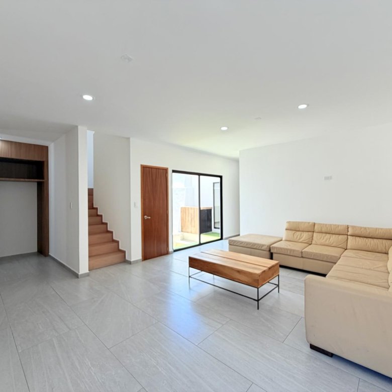 Casa Nueva en Venta Punto Lomas