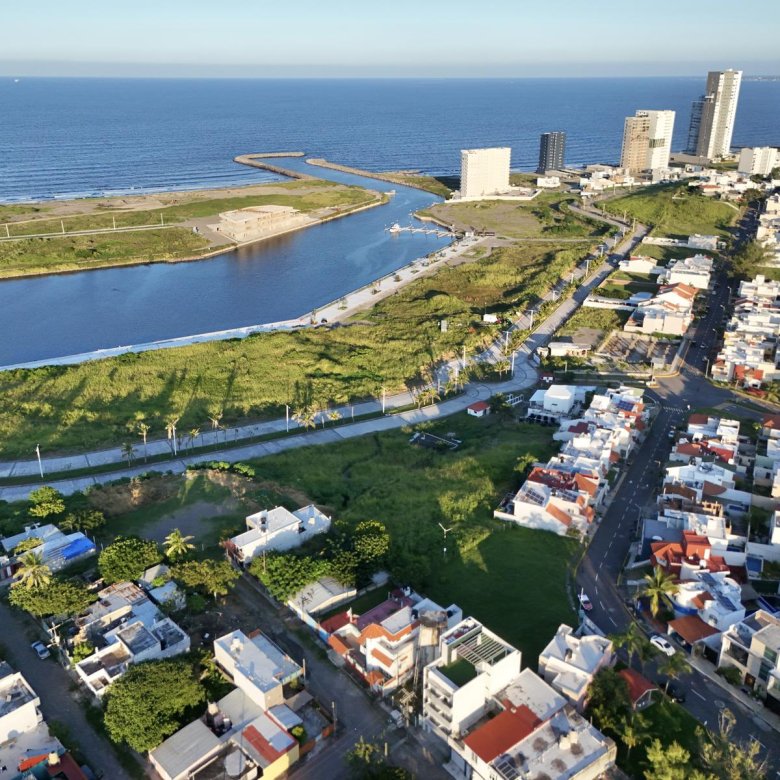 Casa Nueva en Venta Playas del Conchal