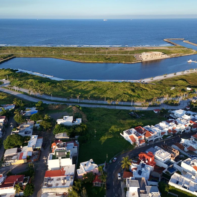Casa Nueva en Venta Playas del Conchal