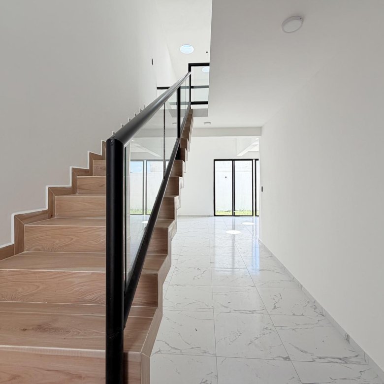 Casa Nueva en Venta Punto Lomas
