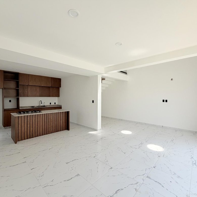 Casa Nueva en Venta Punto Lomas