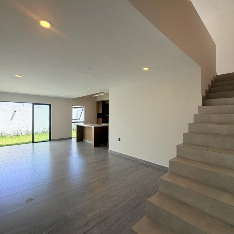 Casa Nueva en Venta Punto Lomas